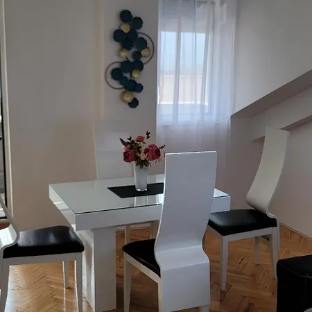 Ristevski Apartment *